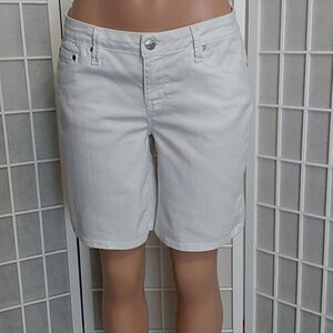 Max Studio‎ “Max Jeans” Denim Shorts – White – Women Size 10